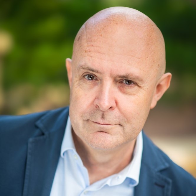 Seán James Sutton Professional Headshot